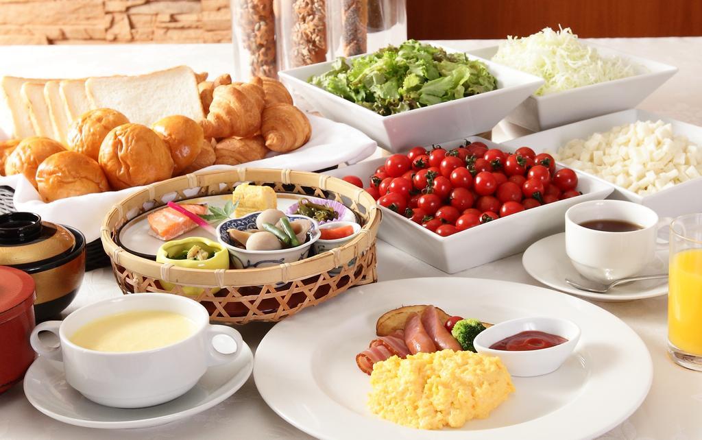 Fukuoka Sun Palace Hotel & Hall Екстериор снимка